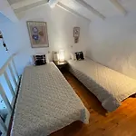 Tritzi House * Mesokhórion